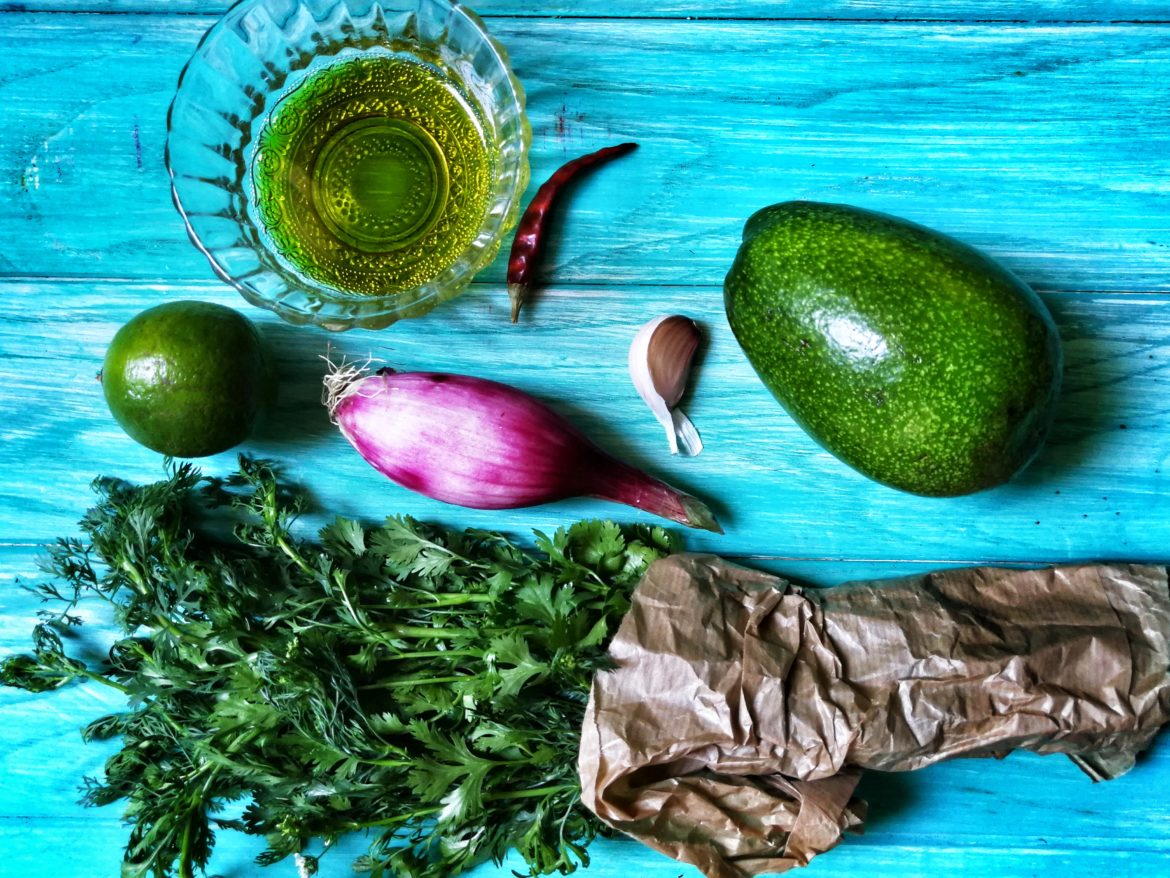 Avocado toast con condimento di tahina