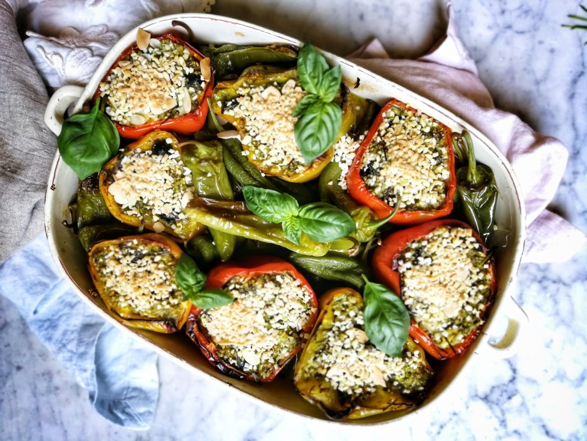 Peperoni ripieni di burgul e feta per chi ha bisogno di giallo o rosso brillante